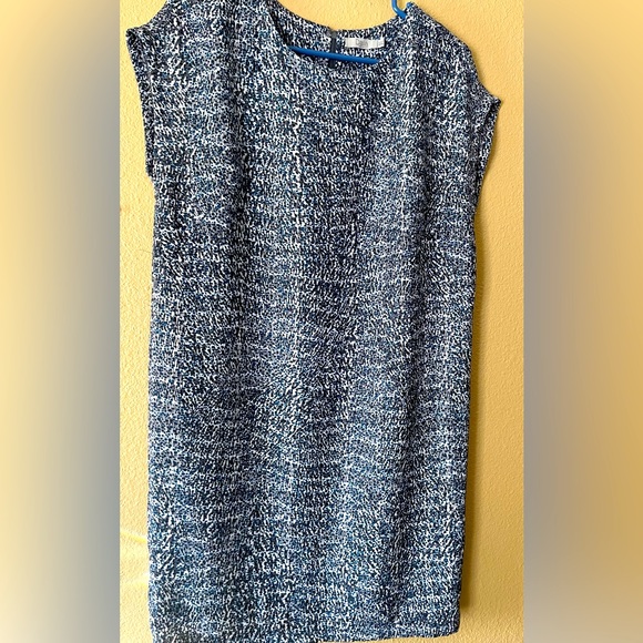 Dalia Dresses & Skirts - Dalia casual dress in blue and gray sleeveless zip back
